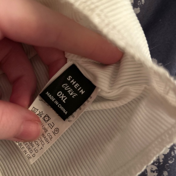 Tank Tops bundle - Picture 5 of 10